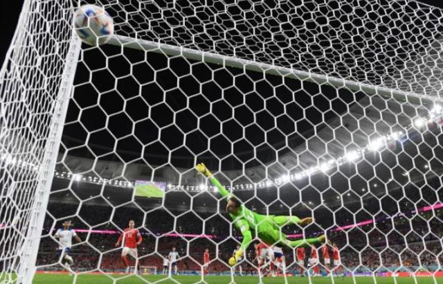 1669763853828003233.jpg 退热贴热女.jpg