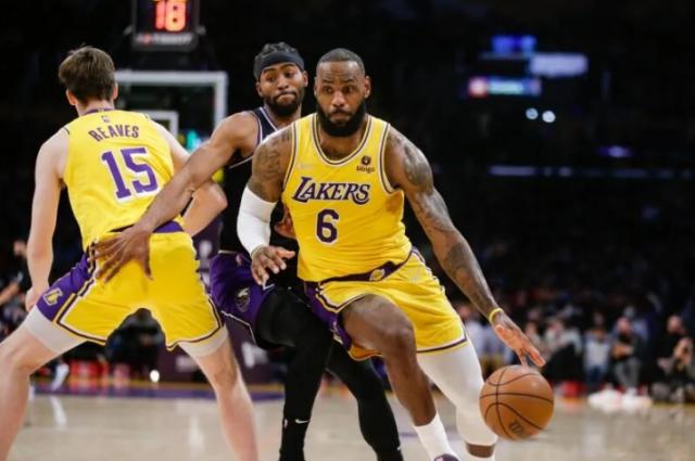 开云线上入口-多位球探看衰湖人：已经没戏 他们不懂靠什么赢球